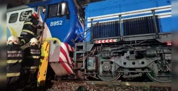 Por falta de mantenimiento se produce choque de trenes en Palermo