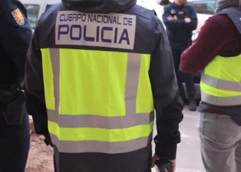 Detienen a un hombre por nueve robos con fuerza en comercios y bares de tres municipios de Valencia>