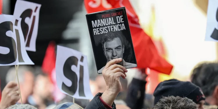 Diez principios de la propaganda de guerra: el caso práctico del discurso de Sánchez>