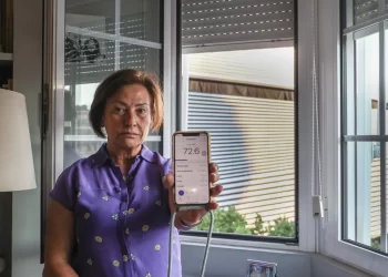 El concierto de Taylor Swift, desde una terraza frente al Bernabéu: «Si el ruido no cesa, no nos quedará otra que mudarnos»>