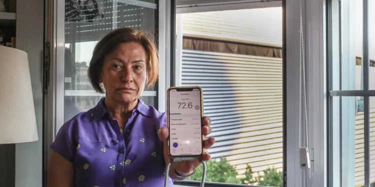 El concierto de Taylor Swift, desde una terraza frente al Bernabéu: «Si el ruido no cesa, no nos quedará otra que mudarnos»>