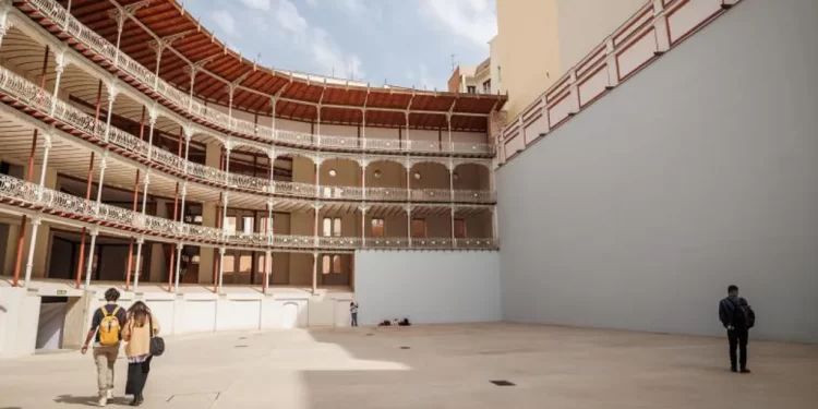 El frontón Beti Jai acoge visitas guiadas los fines de semana>