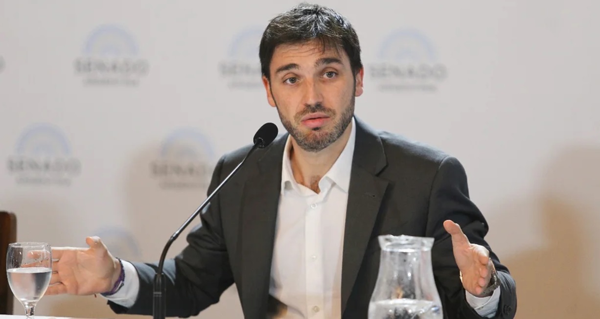 El gobernador de Chubut adelantó que los senadores patagónicos rechazarán la restitución del impuesto a las Ganancias