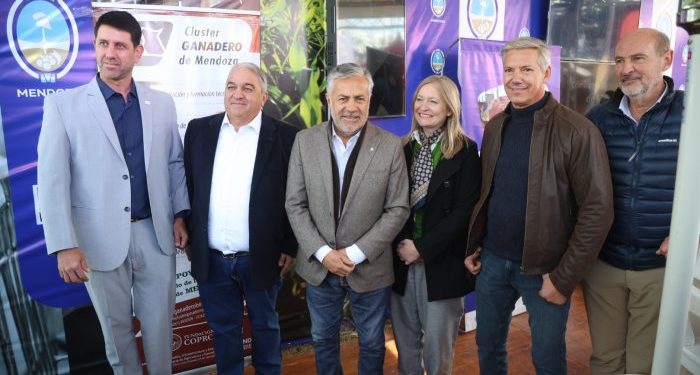 En Alvear, Cornejo prometió más conectividad, obras de Irrigación y habló de los fondos de Portezuelo