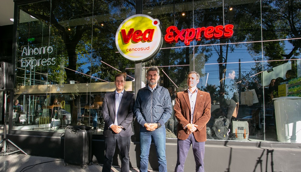 En medio de un paro con relativo acatamiento en Mendoza, Ulpiano Suarez “inauguró” un nuevo Vea Express en Ciudad