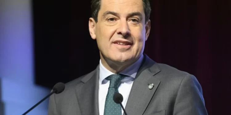 Juanma Moreno, sobre el bullying en Andalucía: «Humillar, agredir o intimidar no son cosas de niños»>