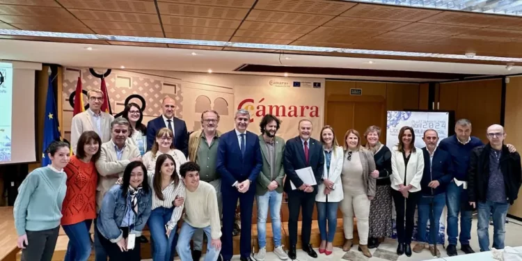 La FAPE llama a «terminar» con la «crispación» y «los ataques a la prensa»>