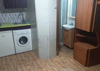 La misión imposible de alquilar piso en Madrid con 600 euros: una decena de ‘zulos’ y exigencias desorbitadas>