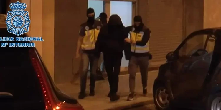 Libertad para Alcasec, el joven que hackeó el Punto Neutro Judicial>