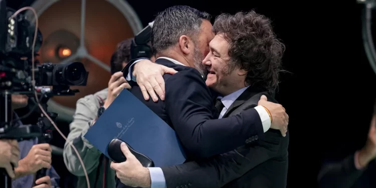 Moncloa abre una crisis diplomática con Argentina tras el «inaceptable ataque» de Milei a Sánchez>