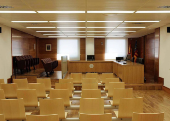 Piden 34 años de cárcel para un hombre con orden de alejamiento acusado de violar a una menor>