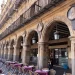 Del papel a la piedra: las estampas esculpidas en la Plaza Mayor de Salamanca>