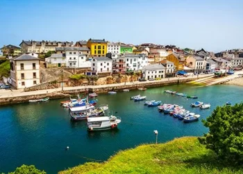 Este es el pueblo de Asturias más barato para alquilar una casa en la playa este verano>