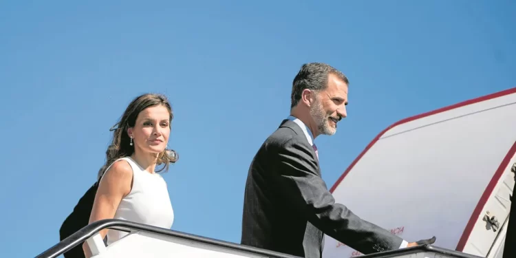 Exteriores culpa a la Zarzuela de falta de coordinación para no acompañar al Rey en su gira por los países Bálticos>