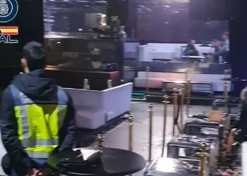 Hasta 80 euros la noche y «trato sugerente» a clientes: las condiciones que exigía el promotor de una discoteca detenido a las ‘chicas de imagen’>