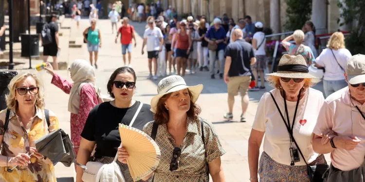 La Aemet pronostica alerta naranja por calor y las primeras noches tropicales esta semana en Córdoba>