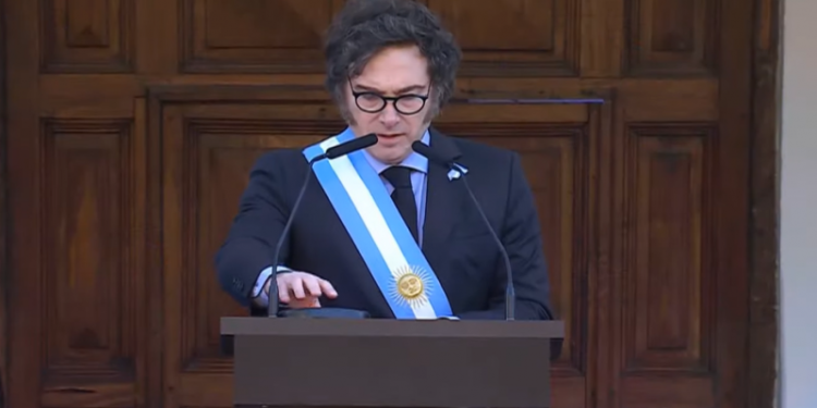 La caída de los bonos no se detiene: bajan 2% por segundo día consecutivo y el riesgo país sube a 1481 puntos