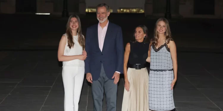 La Familia Real estrena cuenta oficial verificada en Instagram>