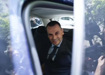 La jueza suspende la declaración de la pareja de Ayuso a solicitud de PSOE y Más Madrid>