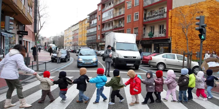 La Junta convoca el Bono Concilia de para el cuidado de menores hasta los tres años: estos son los plazos y requisitos>