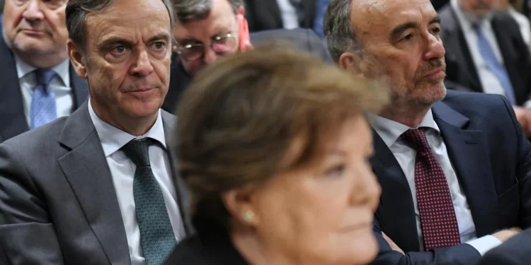 La Justicia reacciona a la amnistía y mantiene prófugo a Puigdemont>