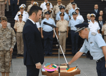 Los jefes militares compraron salmón rosado para almorzar: “No tenía idea”, dijo Adorni