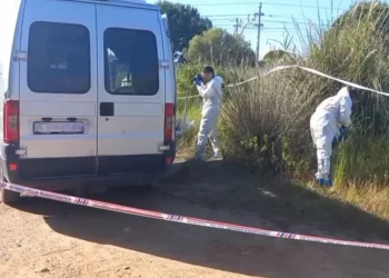 Los Mossos localizan el cadáver de un hombre en una furgoneta en Torredembarra (Tarragona)>