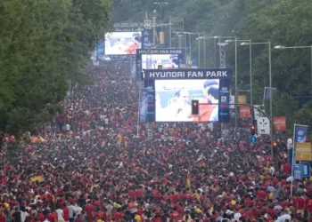 Madrid estudia instalar pantallas para los partidos de Eurocopa de la Selección>