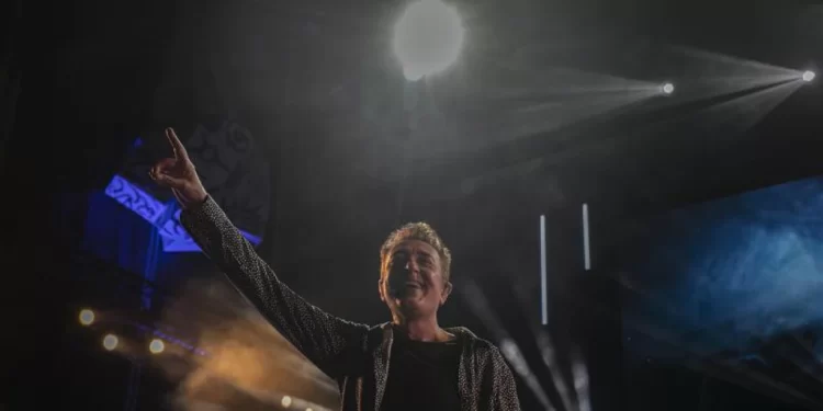 Manolo García devolverá el importe de las entradas de su concierto en Valencia y el Festival de les Arts, el saldo de la pulsera>