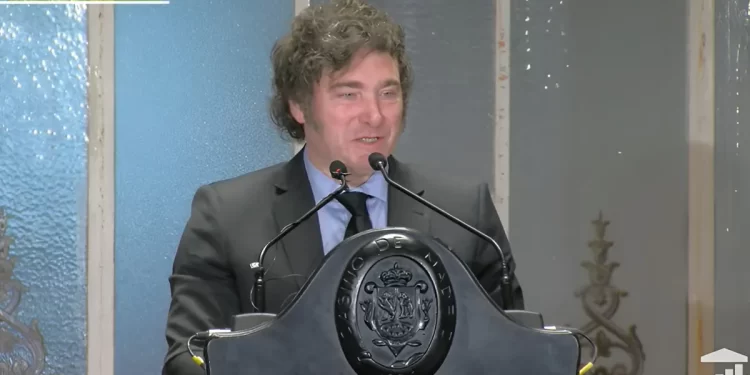 Milei en España: Hablo sobre porque echó a Posse de “liberales egipcios” y “sommeliers del ajuste”, por quienes critican su plan económico