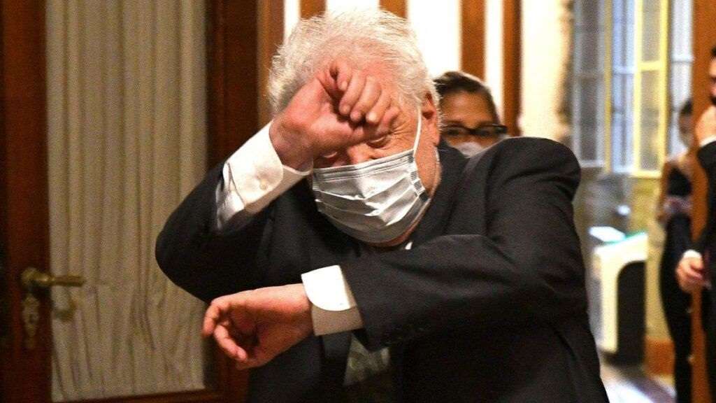 Piden el procesamiento de Ginés González García por el vacunatorio VIP