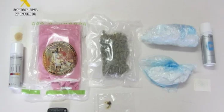 Pillan a un conductor con cocaína, ‘tusi’, marihuana y hachís en un ferri a Ibiza>