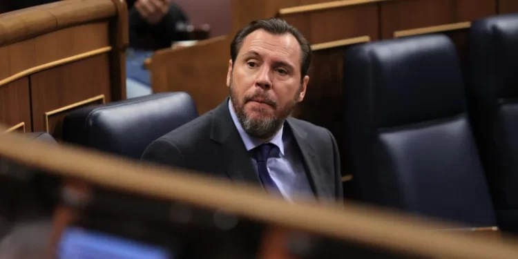 Puente admite que cometió un «exceso verbal» con Vito Quiles, pero desliza que es un «fascista» y un «nazi»>