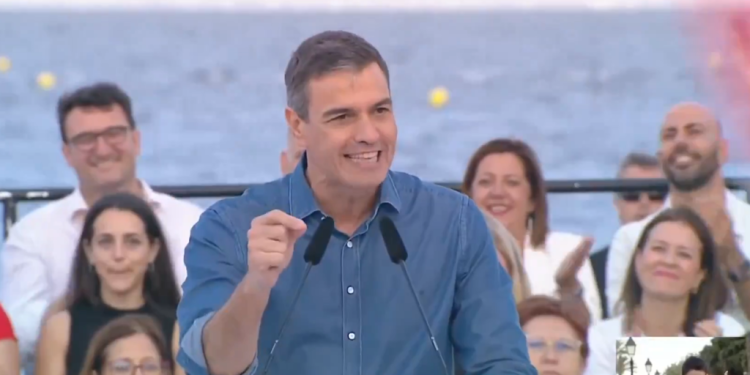 Sánchez, en un mitin en Murcia: «España es la Taylor Swift de las economías europeas»>