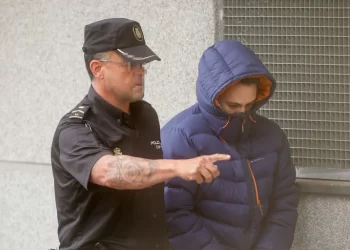 Un lotero de Lugo denuncia el atraco y robo de 400.000 euros en su administración y termina detenido por la Policía>