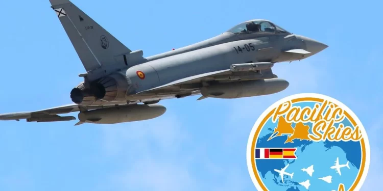 Una gesta de otro tiempo para el Ejército Español: una vuelta al mundo en caza de combate>