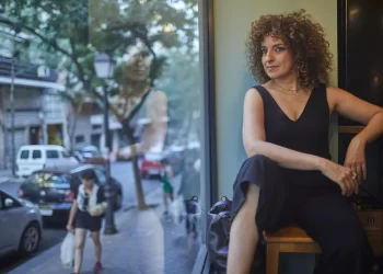 Virginia Riezu : «Entre el oso y el madroño pondría un vagón de metro»>