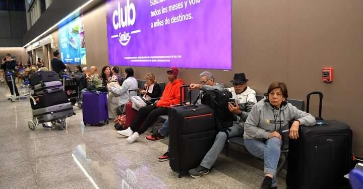 Nuevamente, gremios aeronáuticos con asambleas esta noche, perjudicando a cientos de pasajeros en Ezeiza