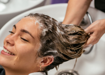 ¿Cada cuánto hay que lavarse el pelo? Un estudio explica cuál es la frecuencia ideal para limpiarlo con shampoo