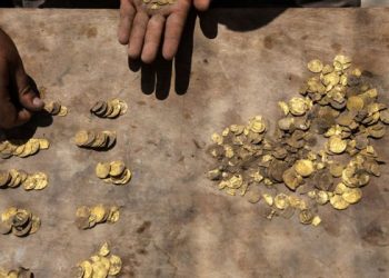 Descubren un antiguo tesoro azteca valuado en miles de dólares