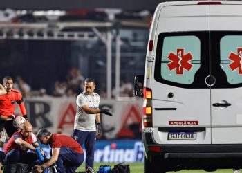 Juan Izquierdo: conmoción, vieja arritmia, polémica y nuevo parte