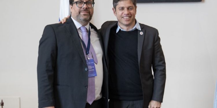 Curioso: Kicillof busca mostrar más estado en su gestión pero no puede pagar subsidios al transporte.