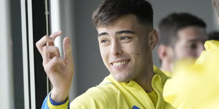 Tras el mensaje de Román, Anselmino no será citado por Mascherano: estará para la Copa Argentina