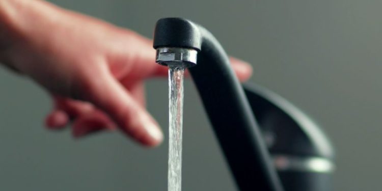 Vuelve a aumentar el agua: de cuánto serán las subas que llegarán en las boletas de septiembre