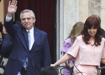 Exclusivo: Denuncian a Alberto Fernández por delitos de Lesa Humanidad