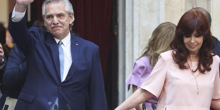 Exclusivo: Denuncian a Alberto Fernández por delitos de Lesa Humanidad