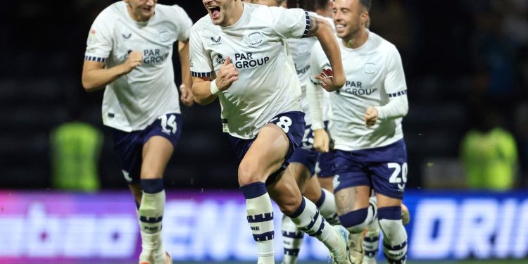 ¡34 penales en una definición en la Copa de la Liga de Inglaterra!