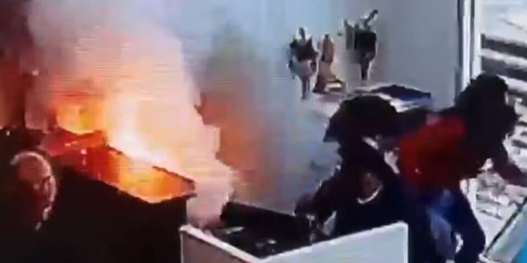 Mercado Libre y Sociedad Rural Argentina: ¿Encomienda explosiva dirigida a Sebastián Pino , un atentado, dos golpes?