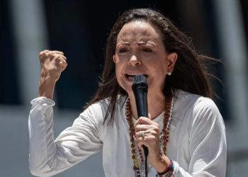 María Corina Machado reiteró que permanecerá en Venezuela y convocó a una manifestación este martes