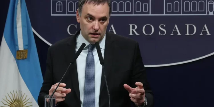 Milei echó al interventor de Yacimientos Carboníferos Río Turbio tras denuncia de coimas